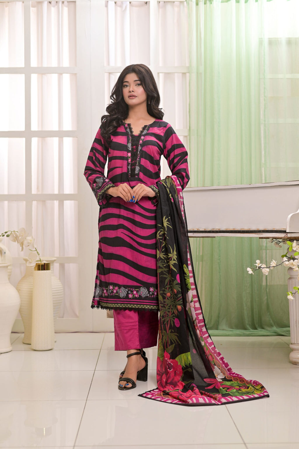 Fit & Fabrics Wear Black & Pink Elegance – Printed Dupatta 3 Piece Suit Unstitched