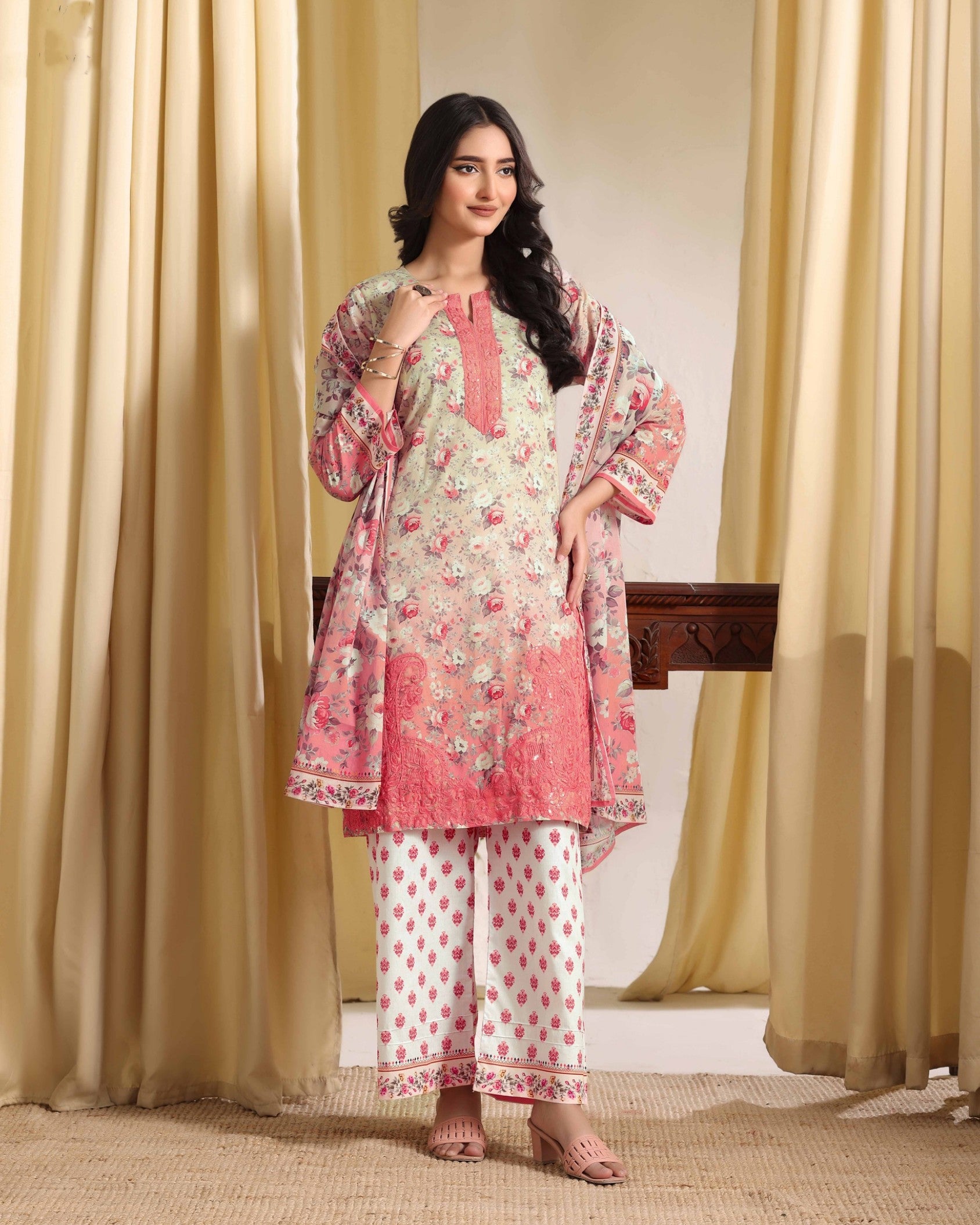 Roselle Bloom Lawn 3-Piece Suit